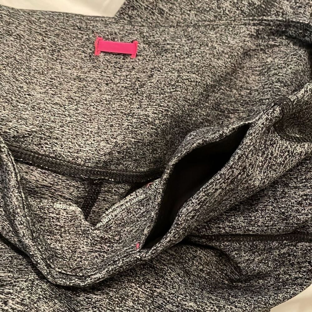 Victoria's Secret VSX Sport Heather Gray Leggings Womens Size Small Athleisure - Picture 8 of 11